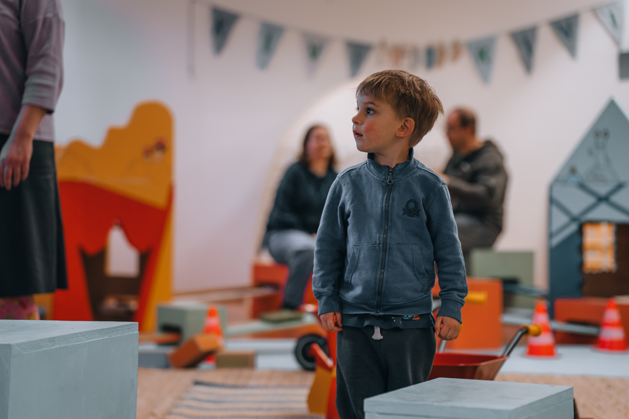 a picture of an young kid